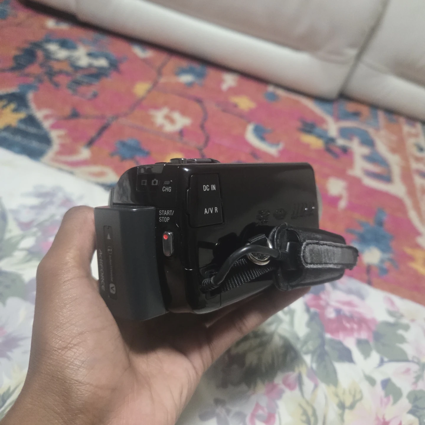 Sony HandyCam - photo 2