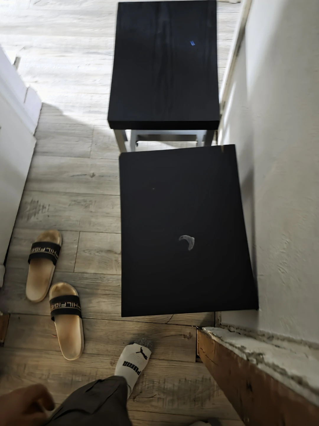 Table Set with 4 Black Counter Stools - photo 3