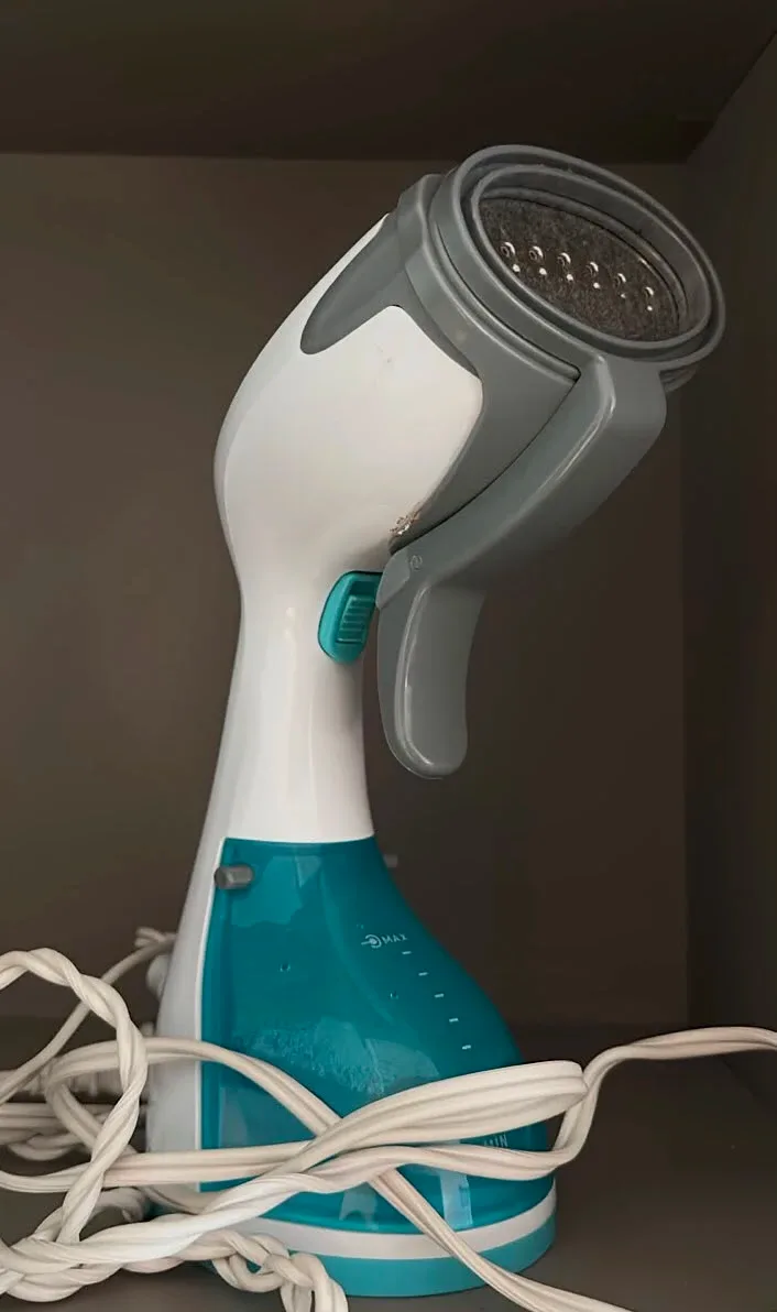 Handheld Clothes Steamer