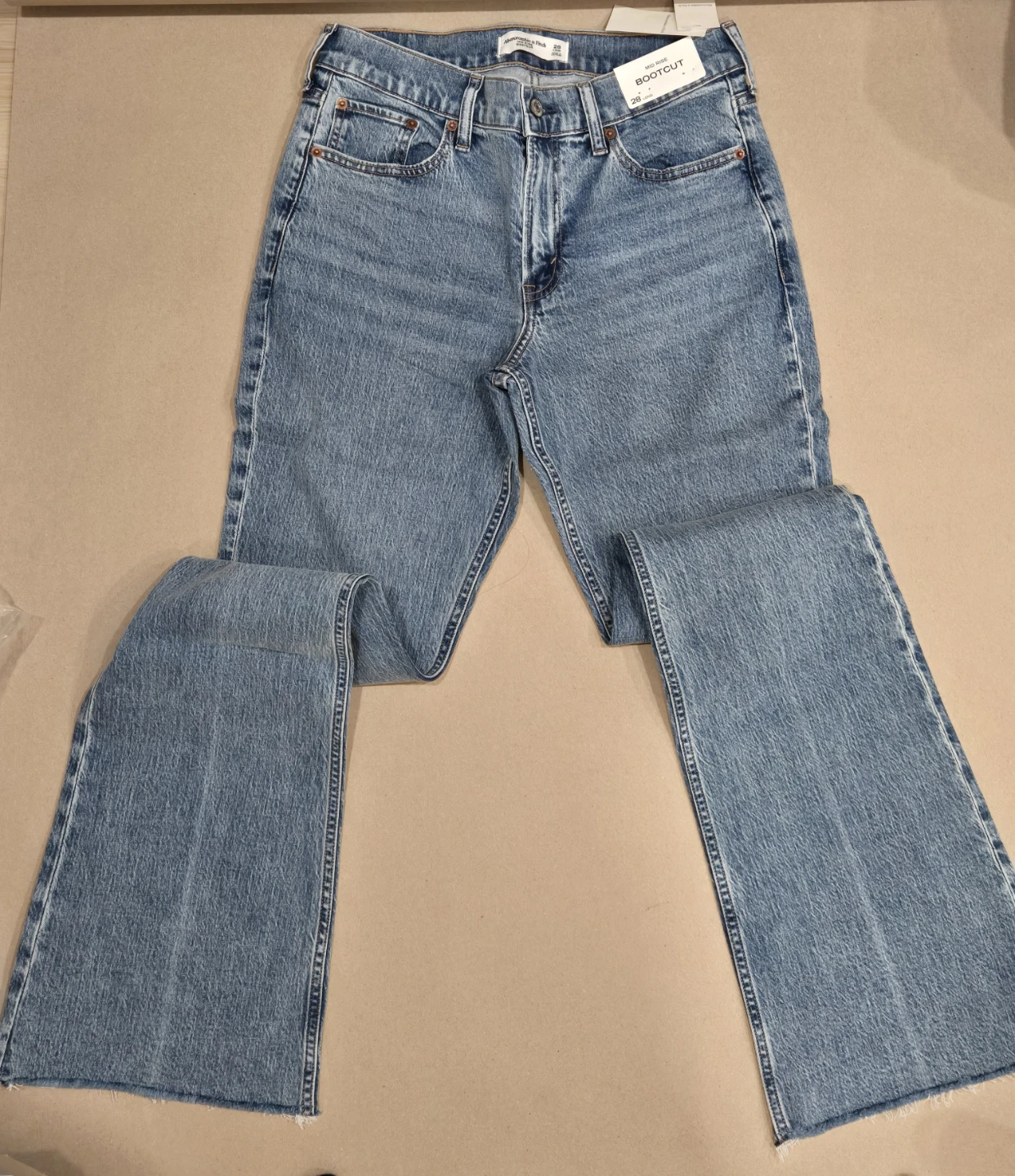 Abercrombie & Fitch Mid Rise Bootcut Jeans - Size 28 Long