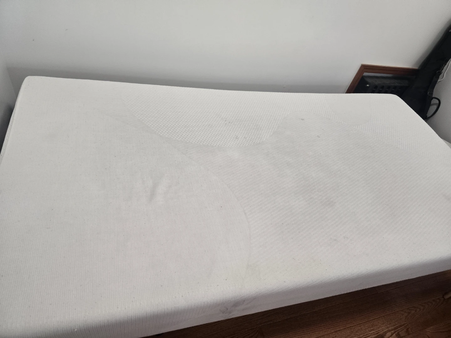 Premium Twin Memory Foam Mattress | Pressure Relieving - photo 2