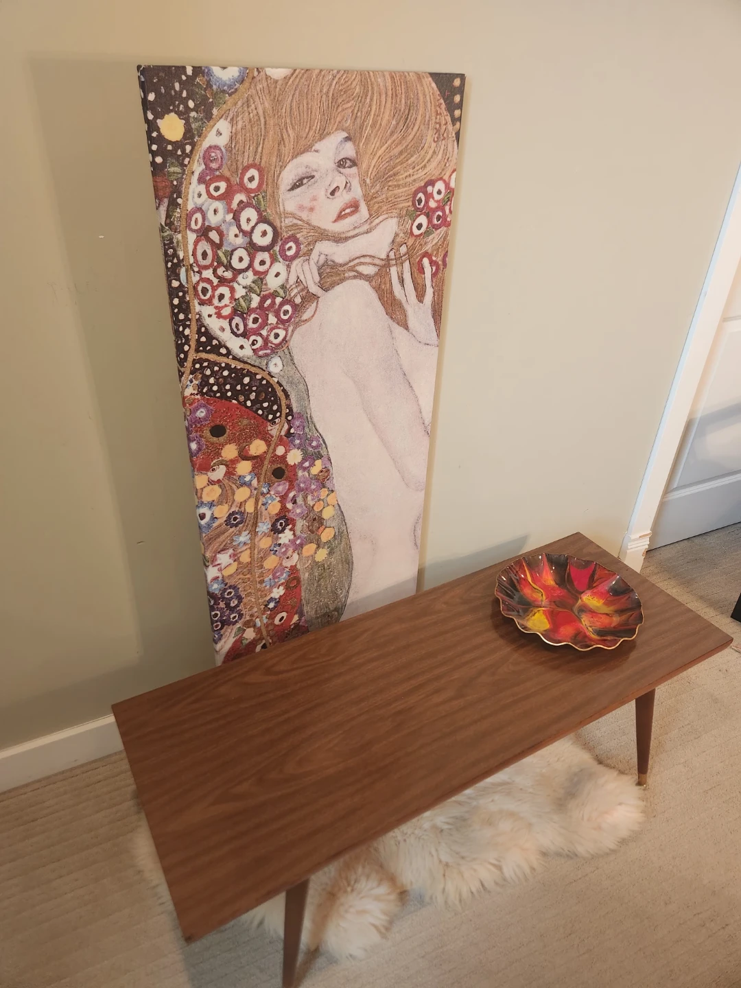 ANTIQUE Wood coffee Table with formica surface. - photo 5