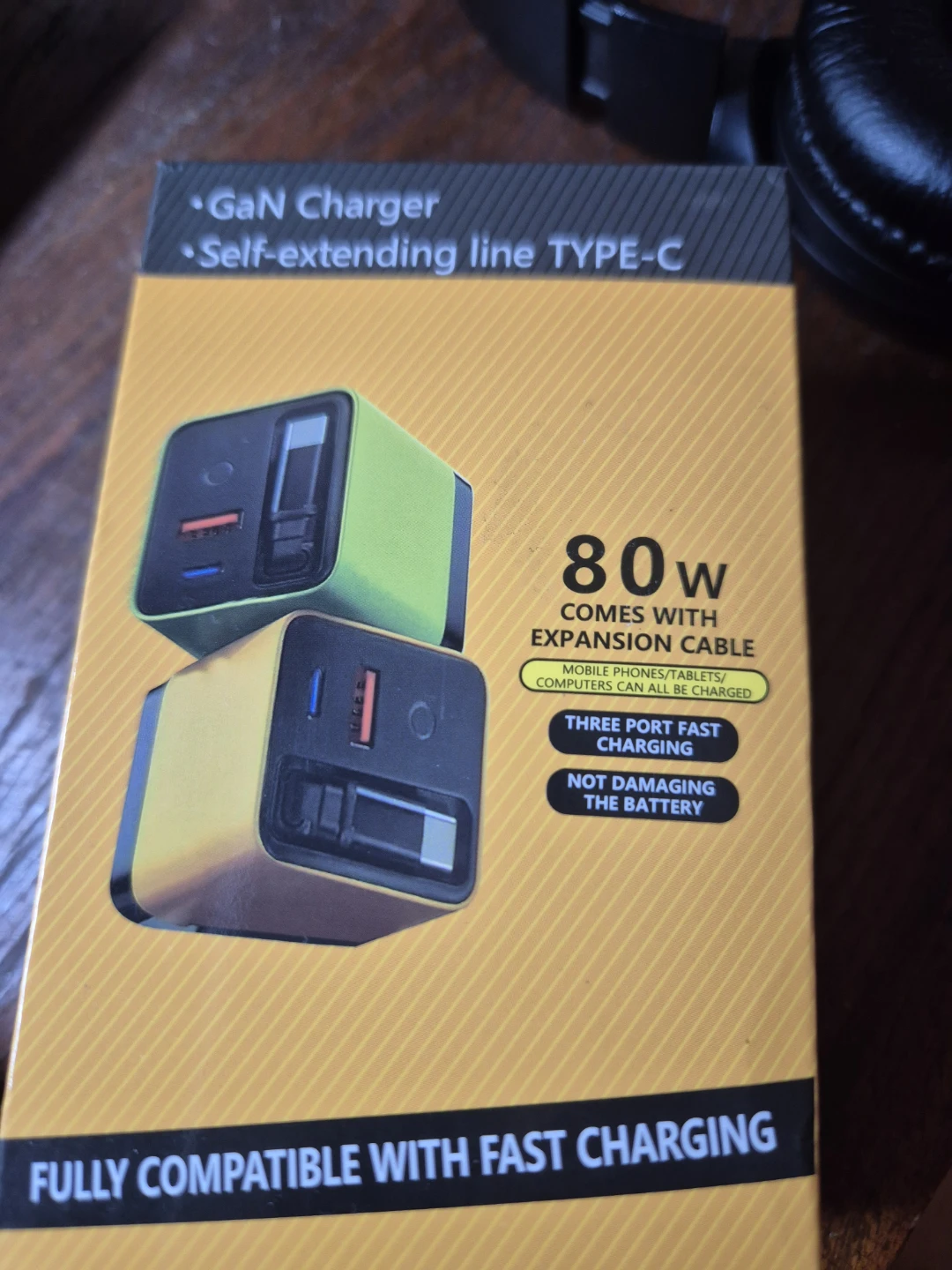80W GaN Charger with Self-Extending Type-C Cable