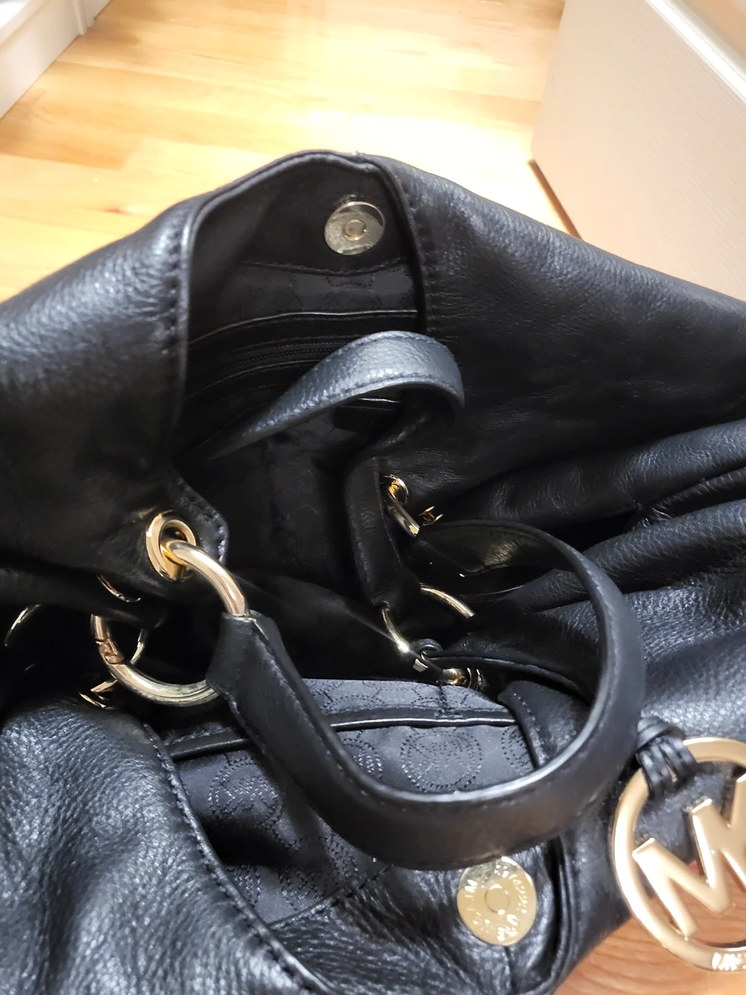 Michael Kors Black Leather Hobo Bag - photo 3