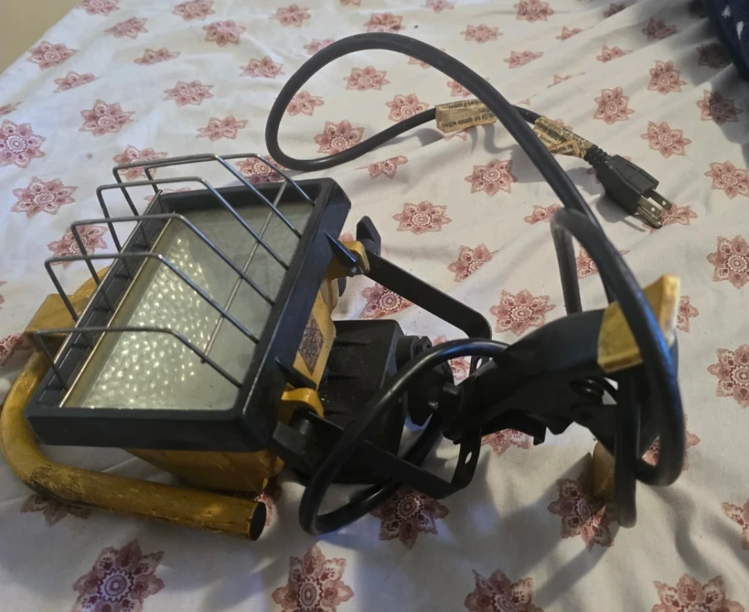 Yellow  halogen Work Light - photo 3