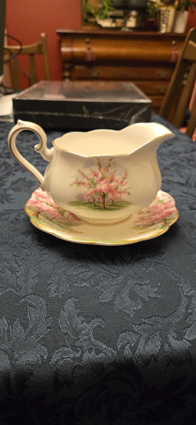 Royal Albert Vintage Porcelain Large Gravy Boat and Saucer Set