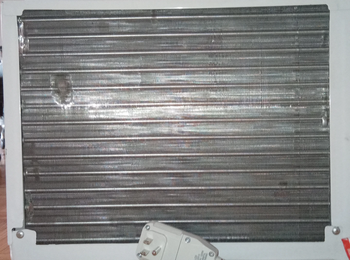 Midea Window Air Conditioner - photo 3