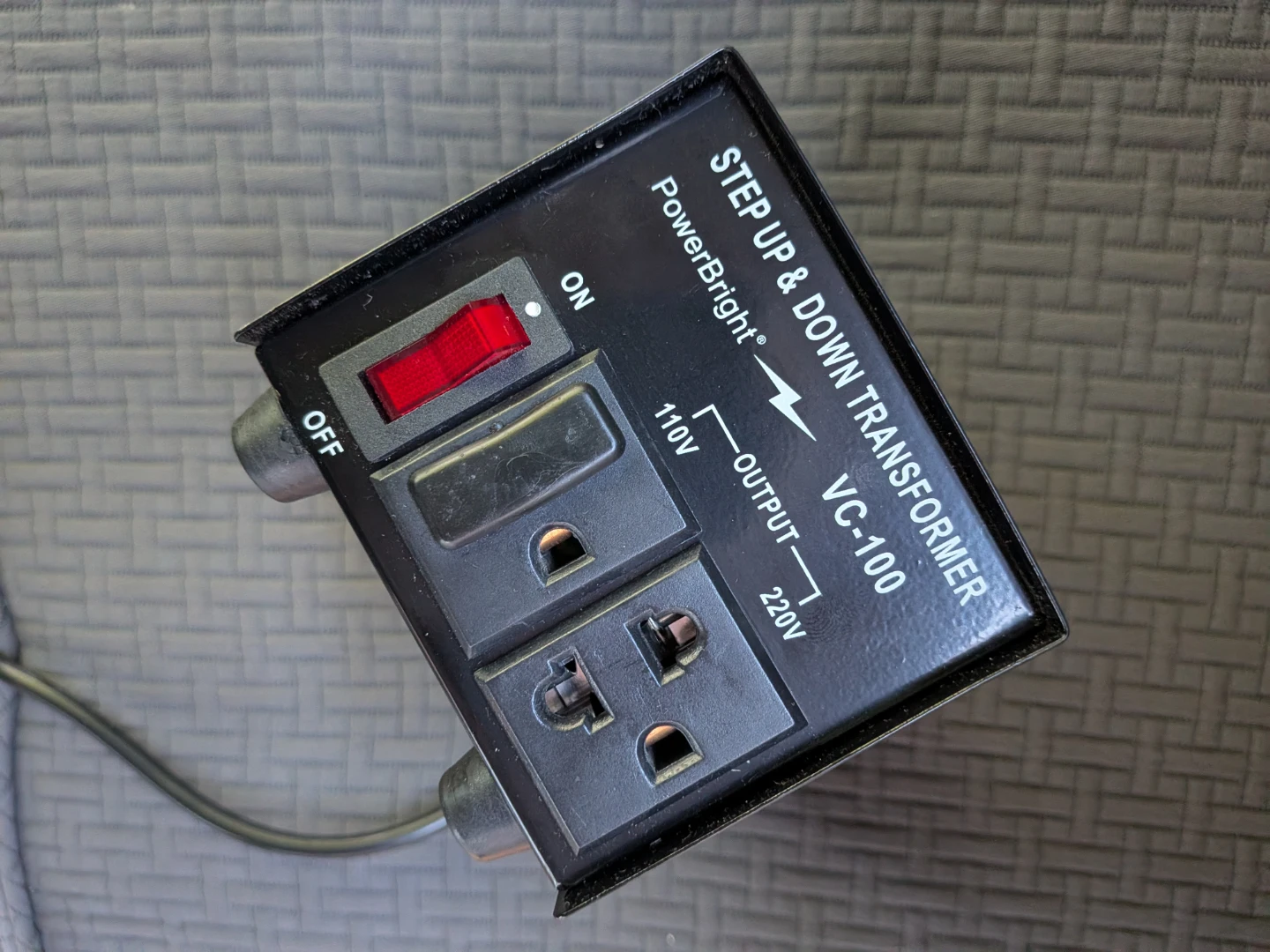 PowerBright VC-100 Step Up and Down Transformer - photo 2