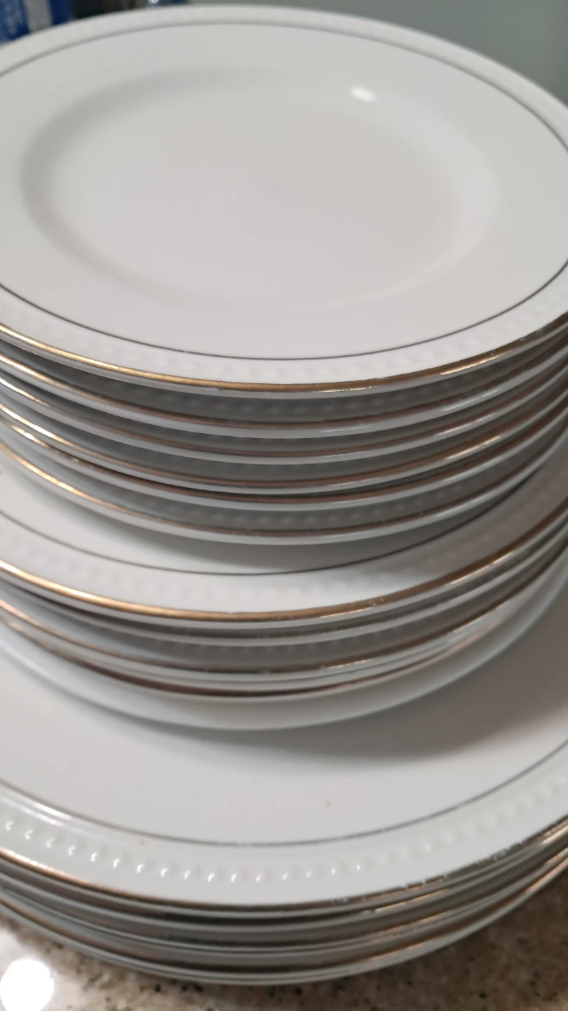Home Essentials Stoneware Dinnerware set for 6 - photo 2