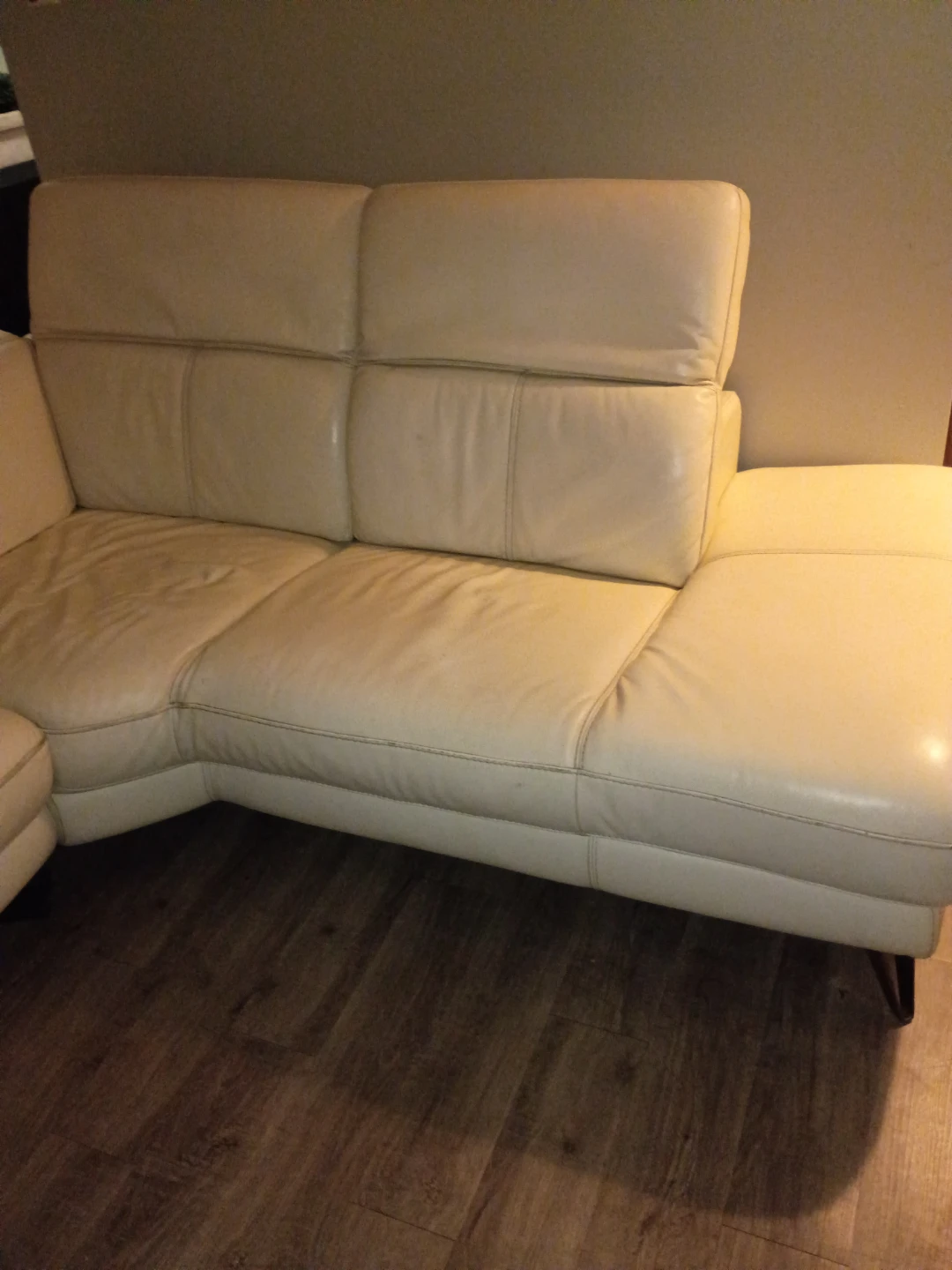 Leather sectional - photo 4