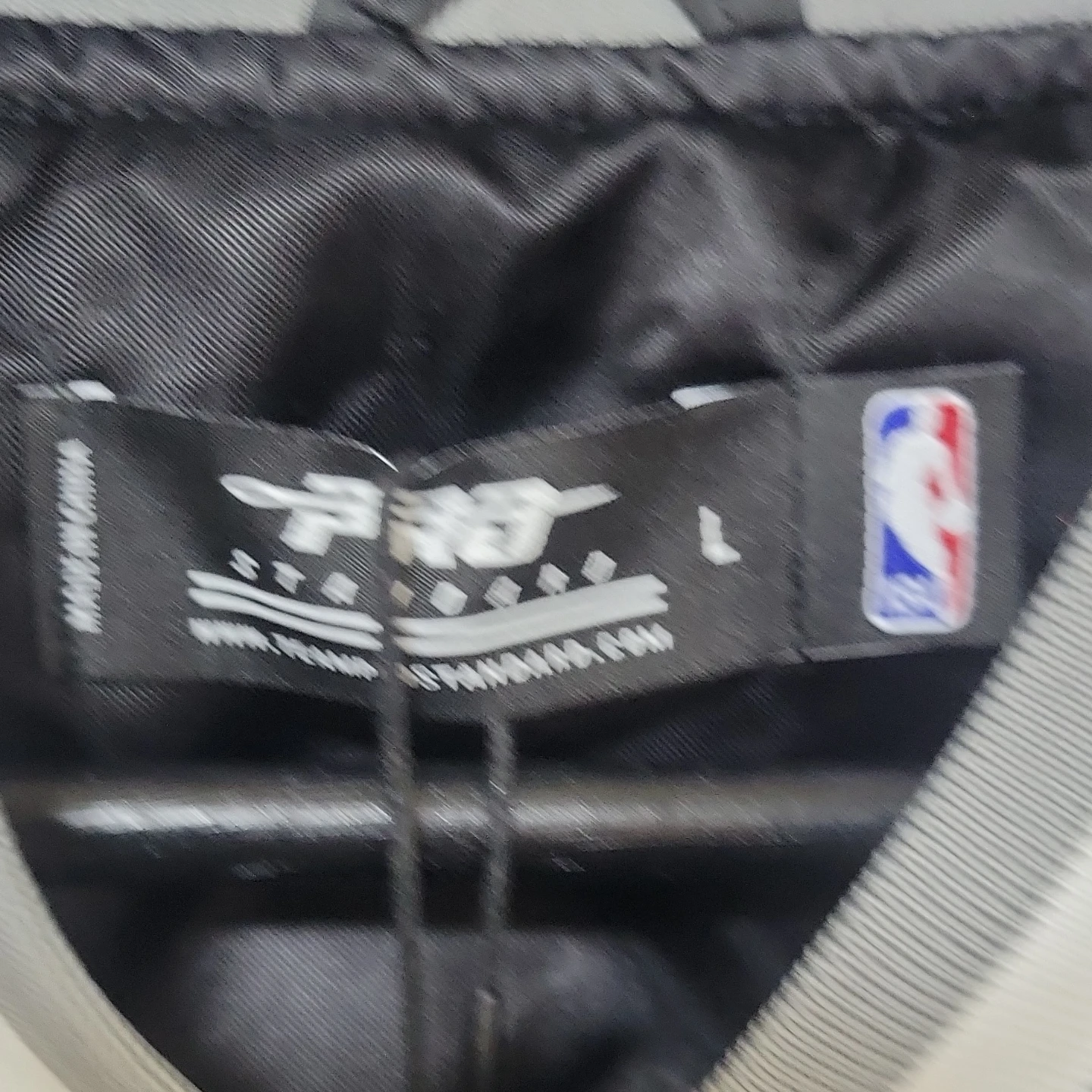 NBA Sacramento Kings Satin Bomber Jacket - photo 4