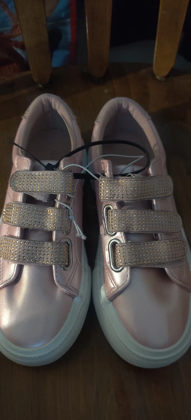 BCBG Girls Pink Rhinestone Sneakers size 1
