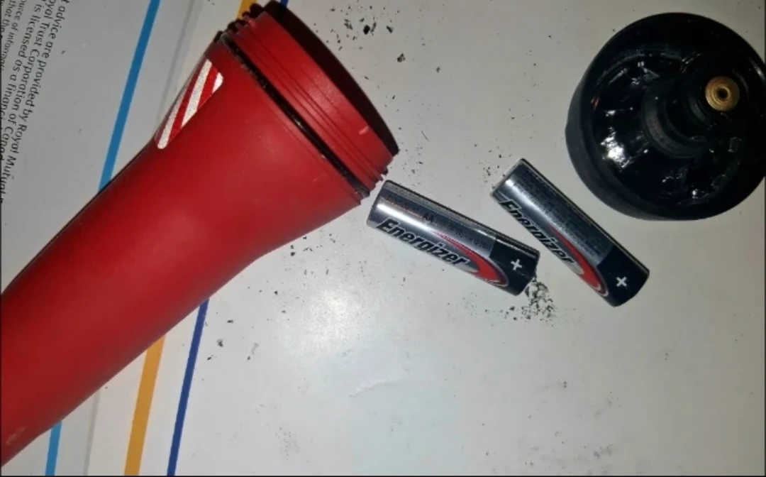 New Durabeam Orange Spotlight+Energizer - photo 4