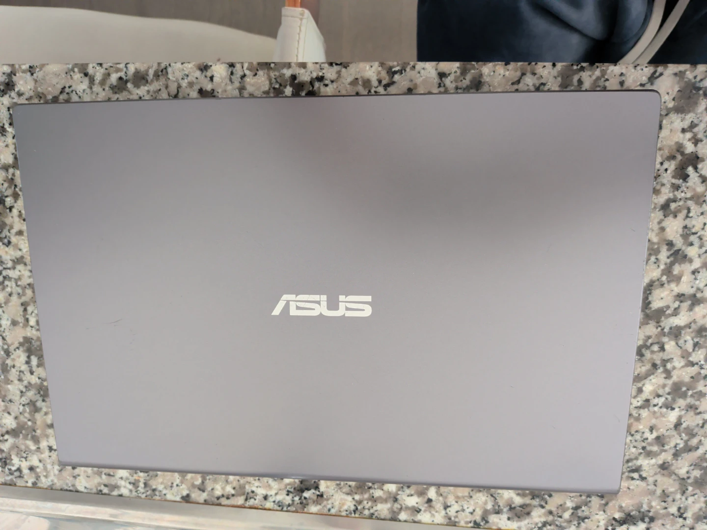 ASUS Laptop X515 256GB