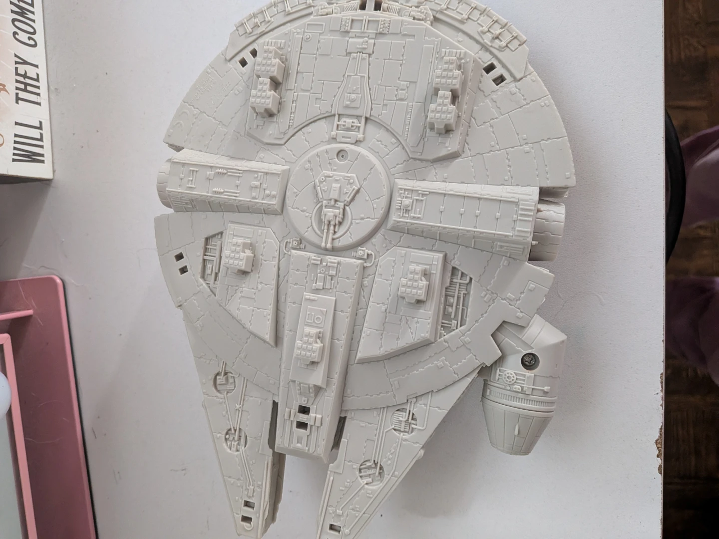 Millennium Falcon Model Toy - photo 4