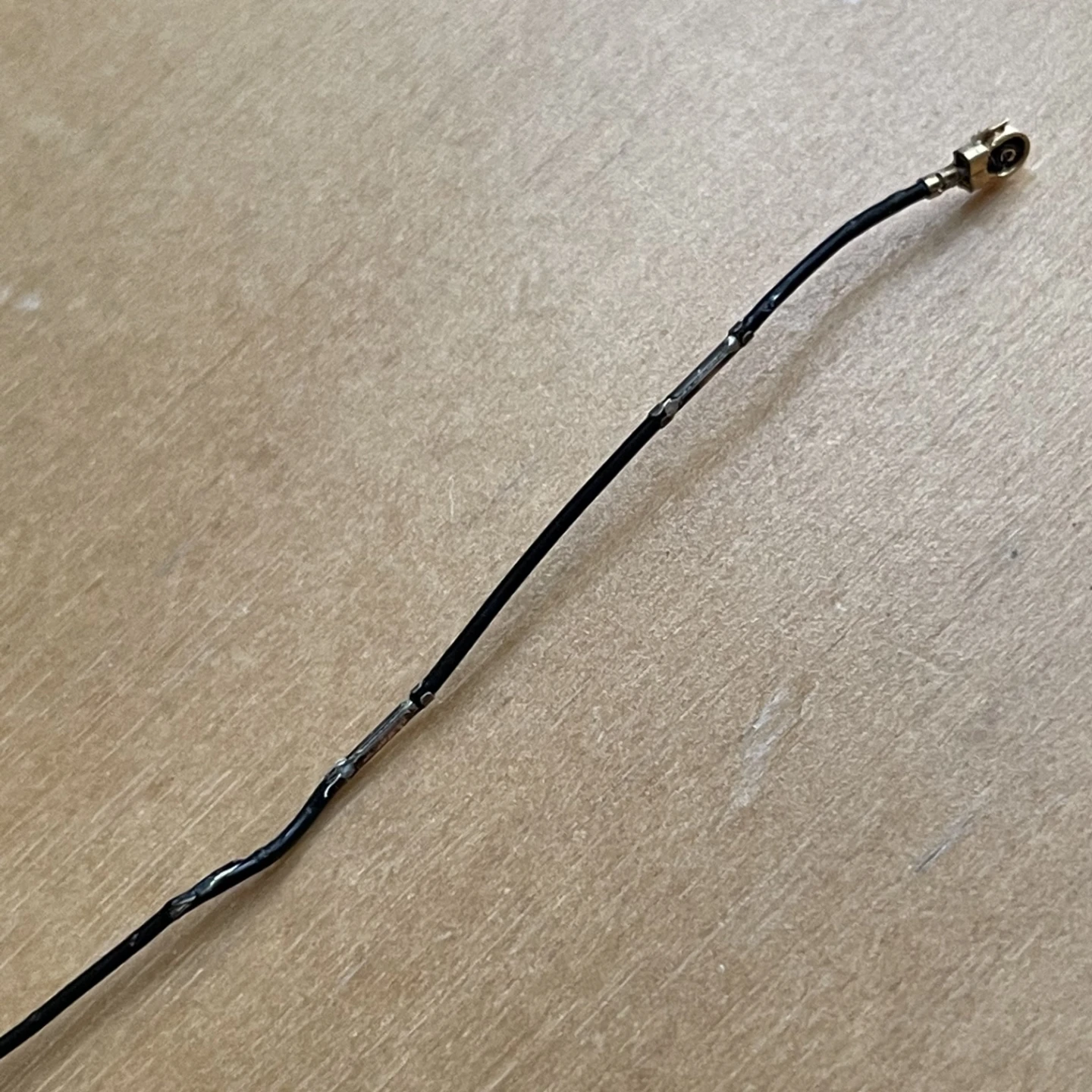 Official Apple iPhone 6S Antenna Cable - photo 5