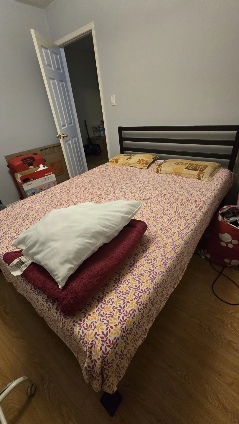 Queen Size Mattress - photo 3