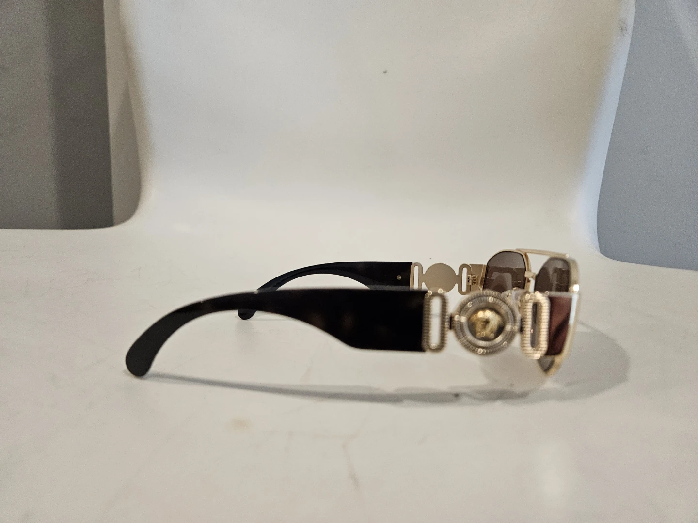 Versace Sunglasses Gold Medusa Embellishment - photo 2