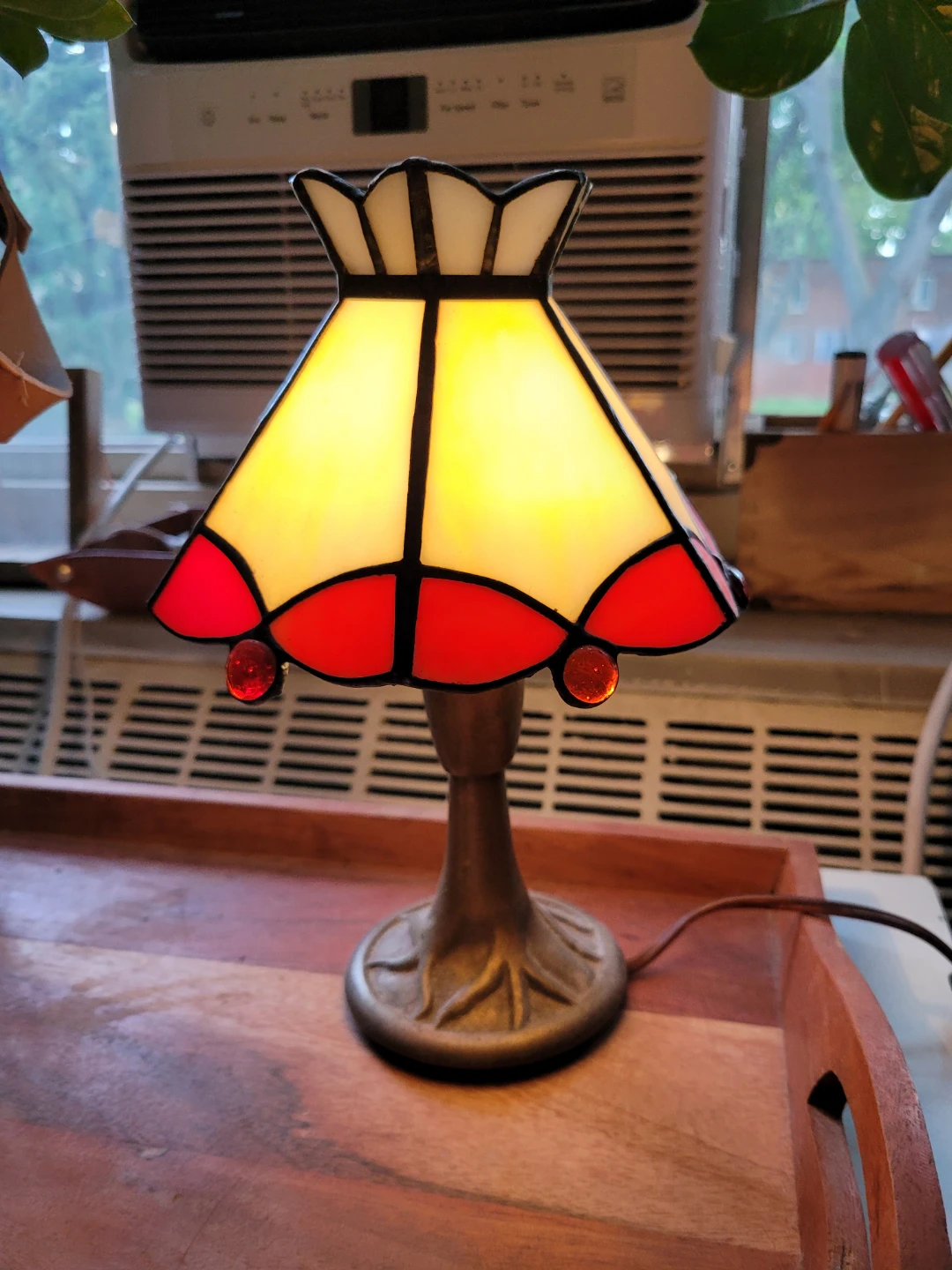 Vintage Stained Glass Accent Lamp