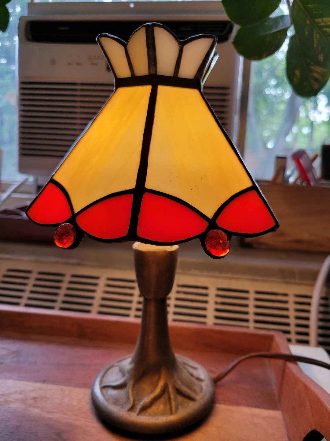 Vintage Stained Glass Accent Lamp - photo 2