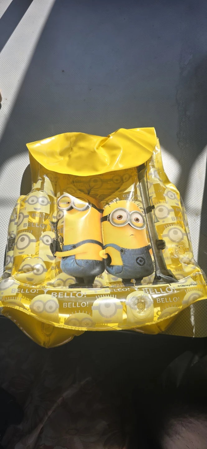 Minions Inflatable Swim Vest - photo 2