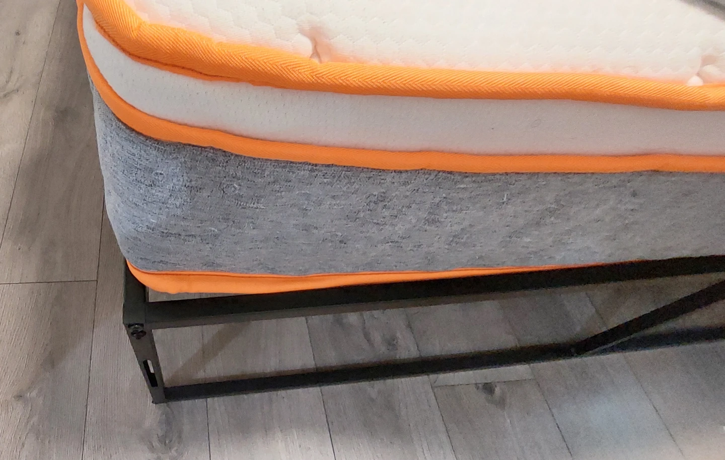 Mattress with frame - photo 2