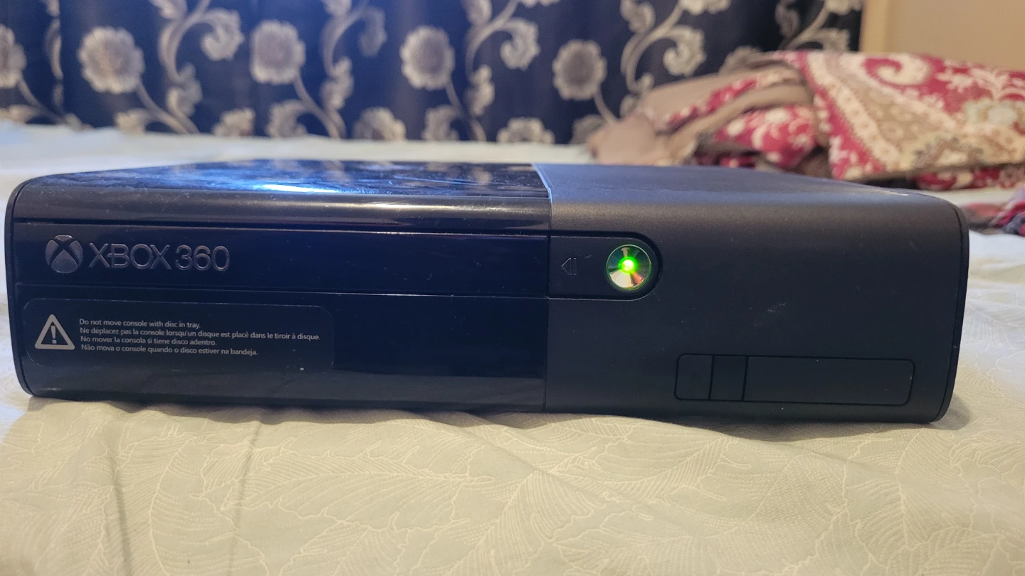 Xbox 360 E Console