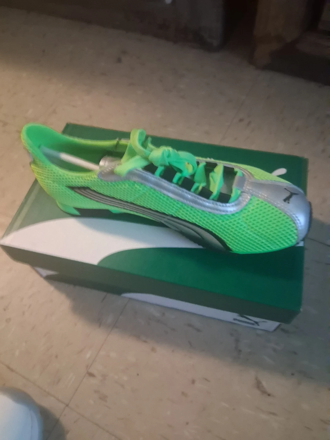 Puma Running Shoes - Neon Green & Silver - photo 4