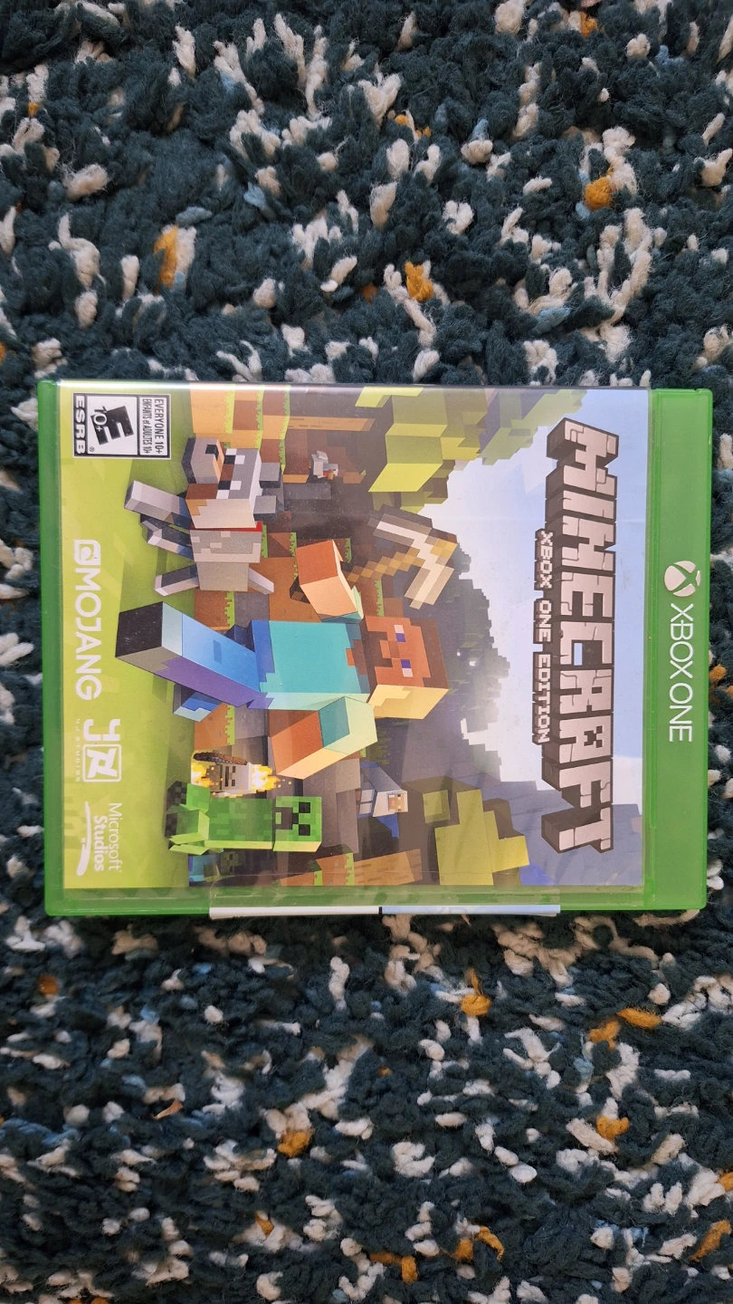 Xbox 360 Console Bundle with 2 Controllers and Minecraft - photo 5