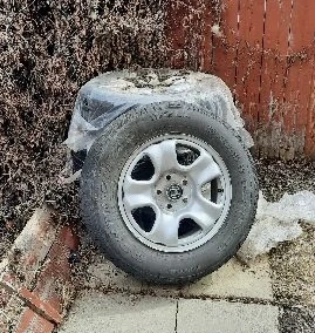 Set of 4 Used Tires with Rims - photo 2
