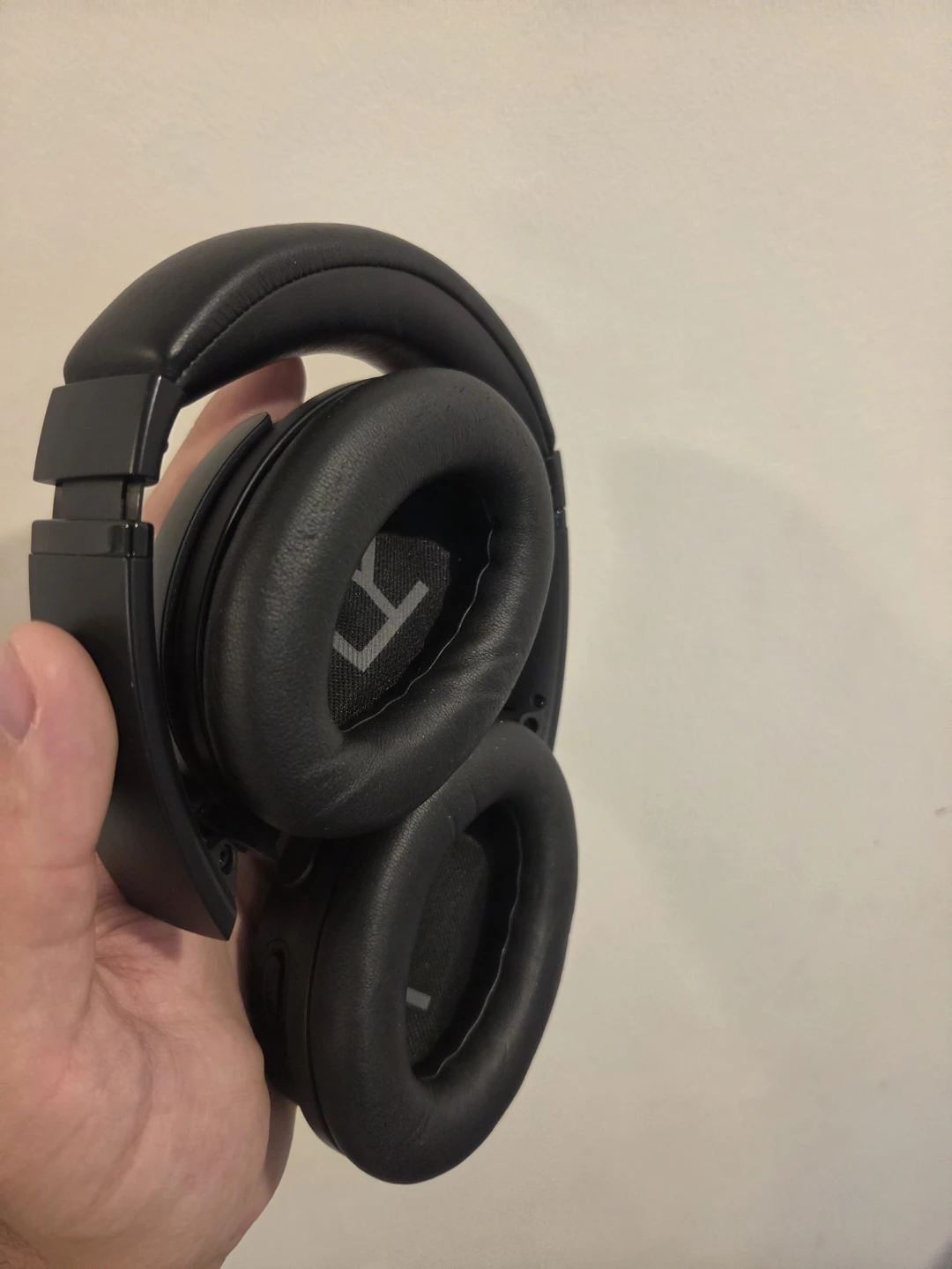 Bose QuietComfort 45 Headphones - photo 3