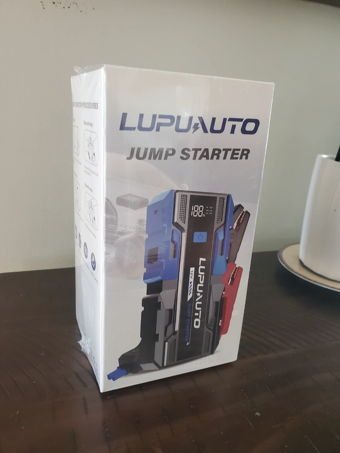 CAR BATTERY BOOSTER/JUMPER NEW