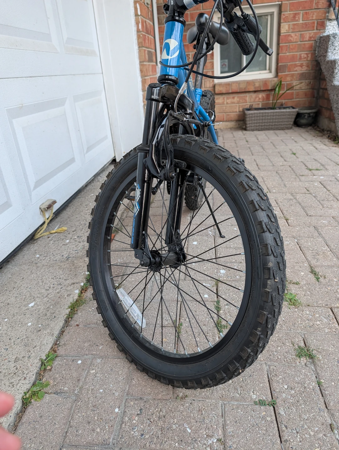 Kids 20" Bike, 6 Speed, Rim Brakes - photo 2