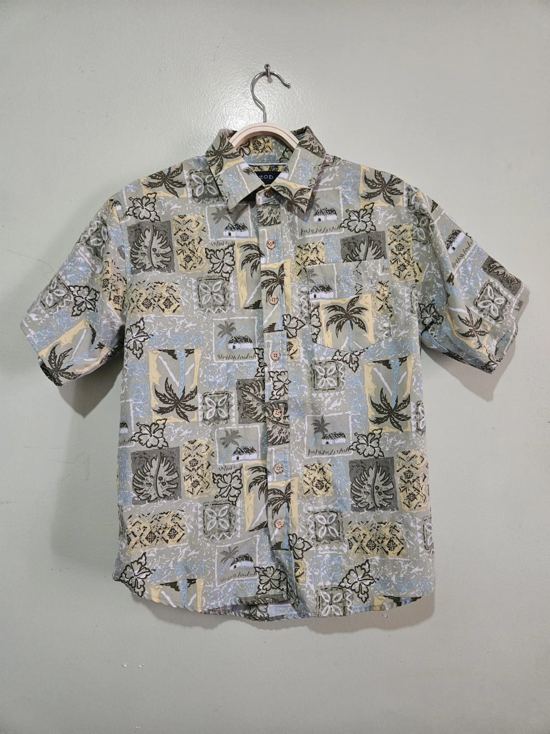 Collared Green Hawaiian Short-Sleeved Button Up Shirt