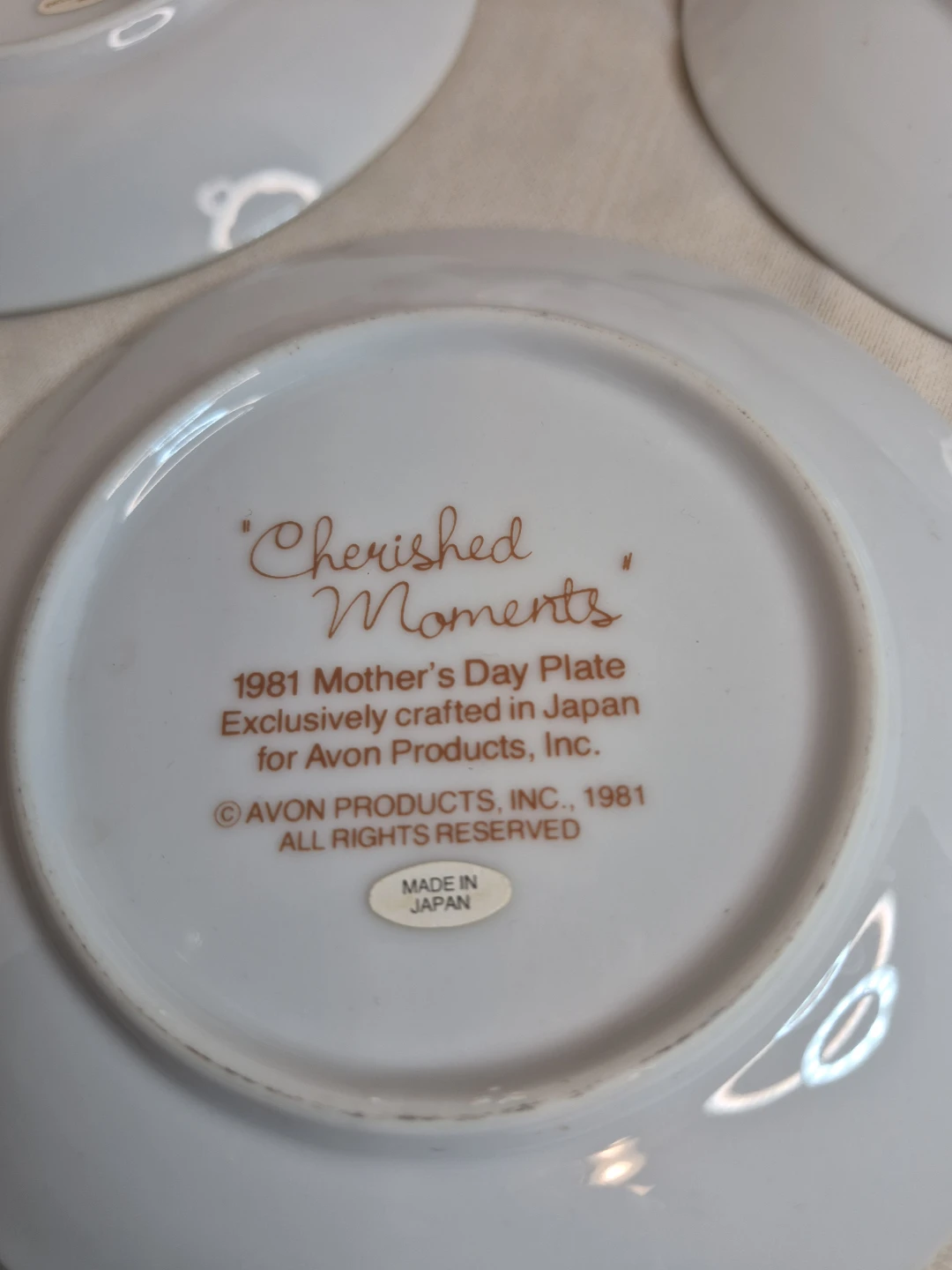Mix Misc Lot of 5 Little Porcelain 4" Round Avon .... - photo 5