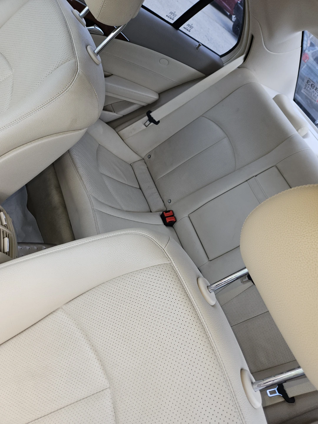 2004 Mercedes-Benz E-Class Sedan - photo 5