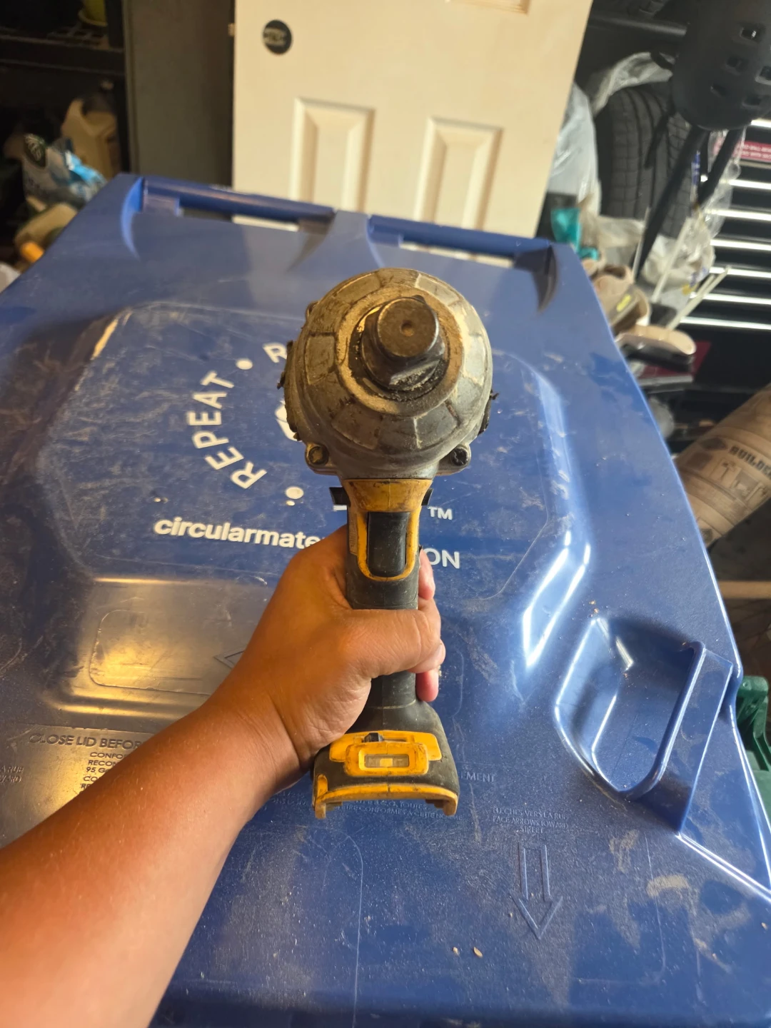Dewalt 3/4-inch Impact Wrench - photo 2