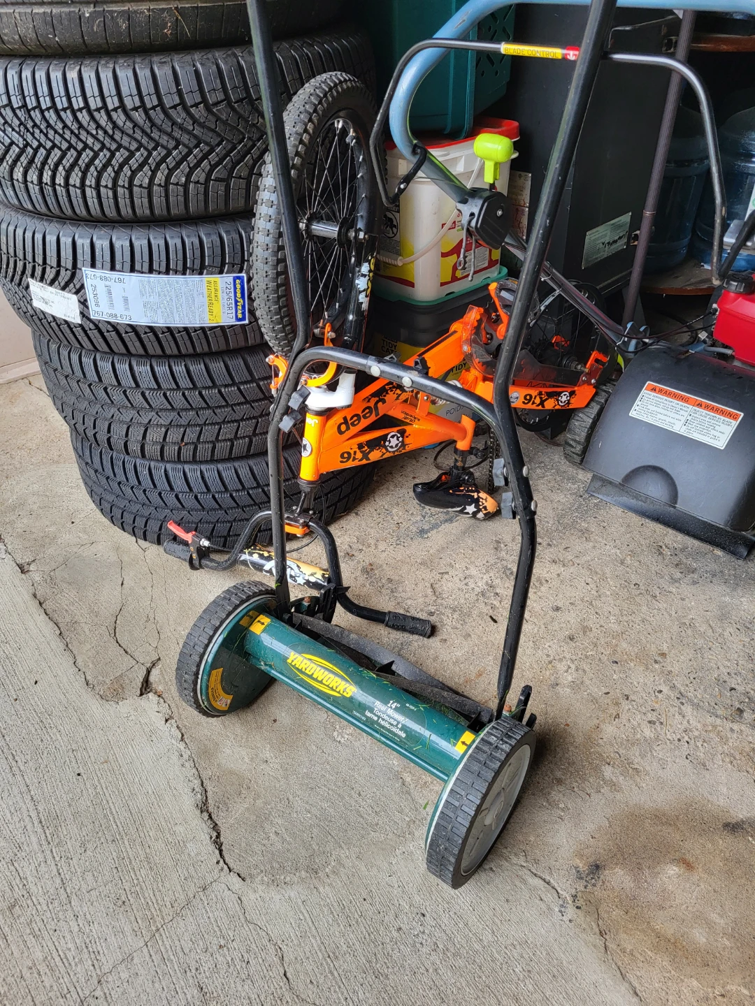 Yardworks 14" Reel Push Mower