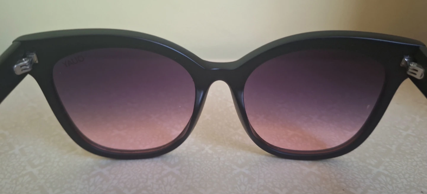 QUAY Sunglasses - photo 3