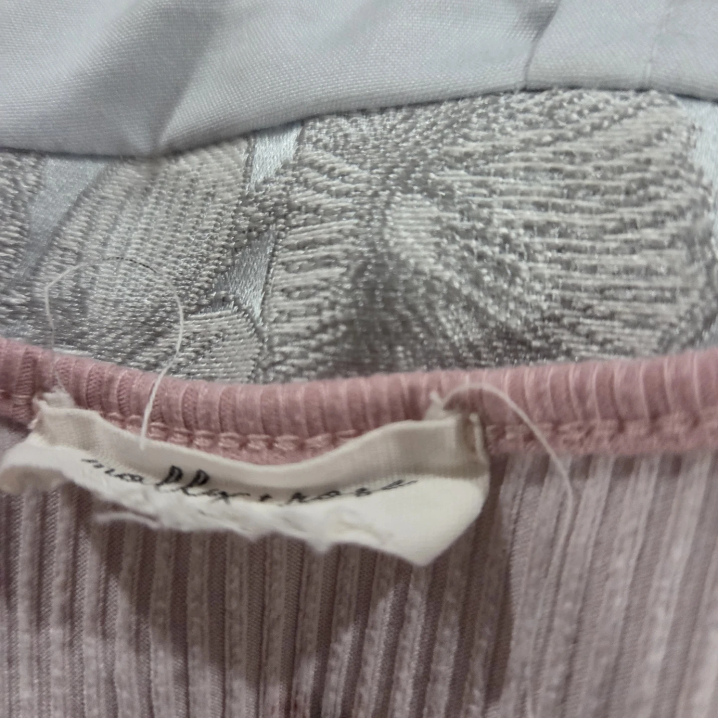 Molly + Rose Pink Floral Ruched Ribbed Top - photo 3