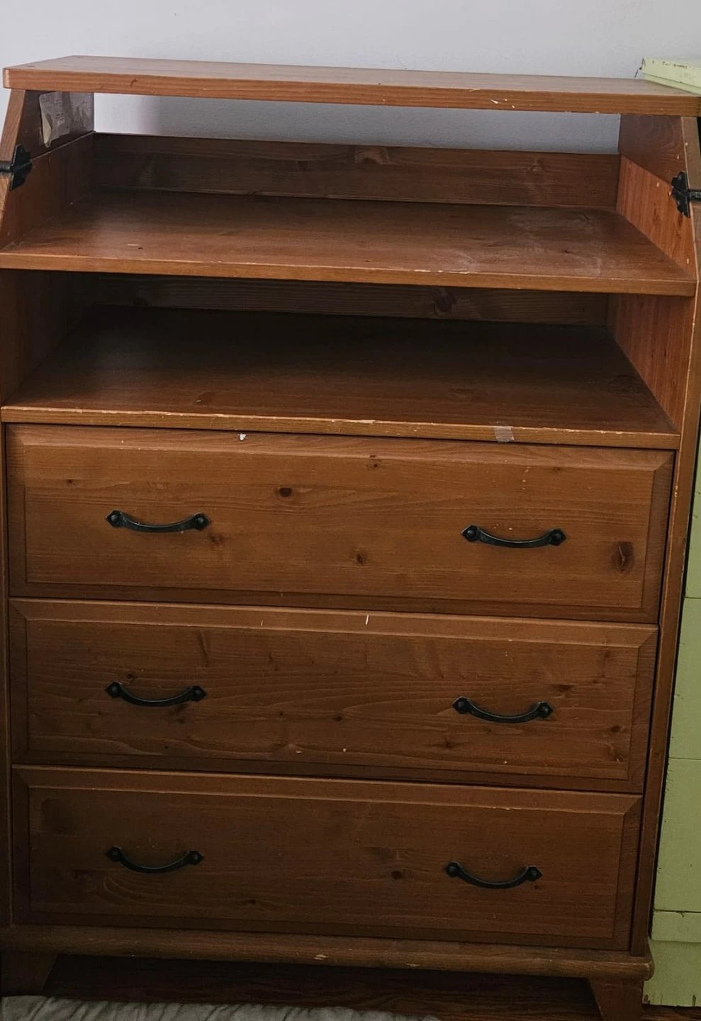Wooden Dresser with 4 Drawers - photo 2