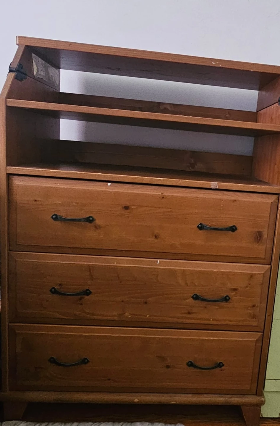 Wooden Dresser with 4 Drawers - photo 3