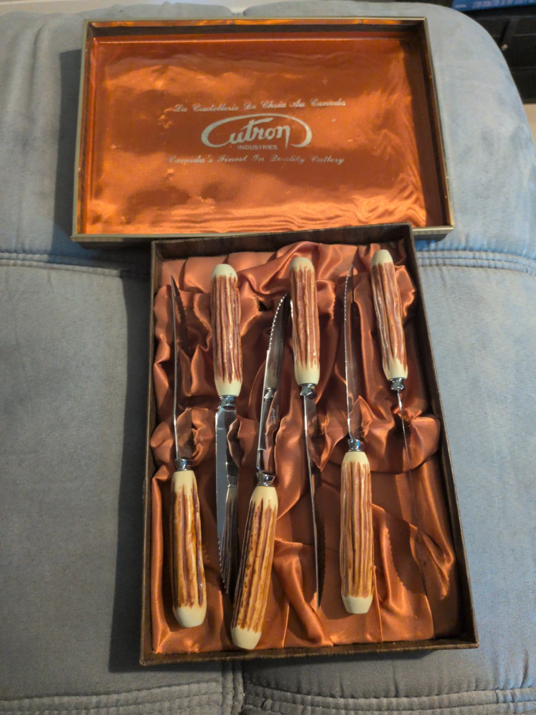 Cutron Industries Steak Knives Set in Original Box