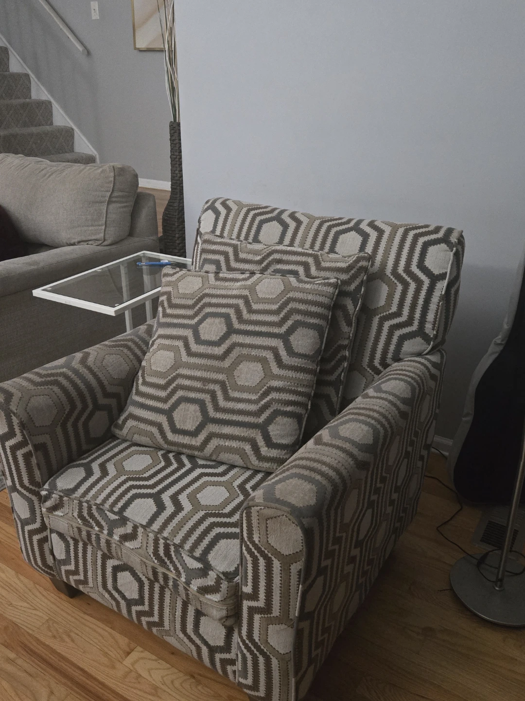 Accent Armchair with Geometric Pattern - photo 3