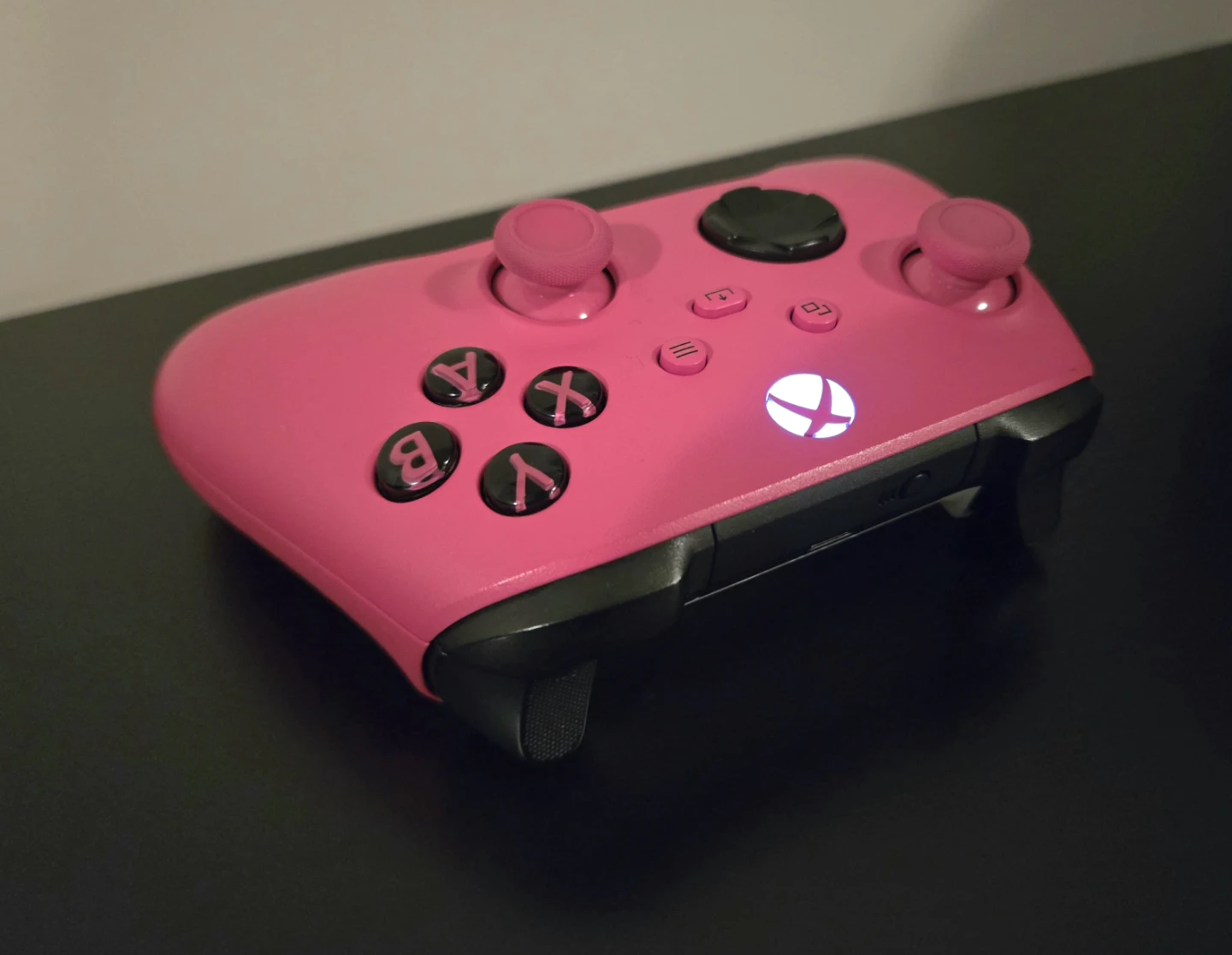 Pink Xbox Series X|S Wireless Controller - photo 2