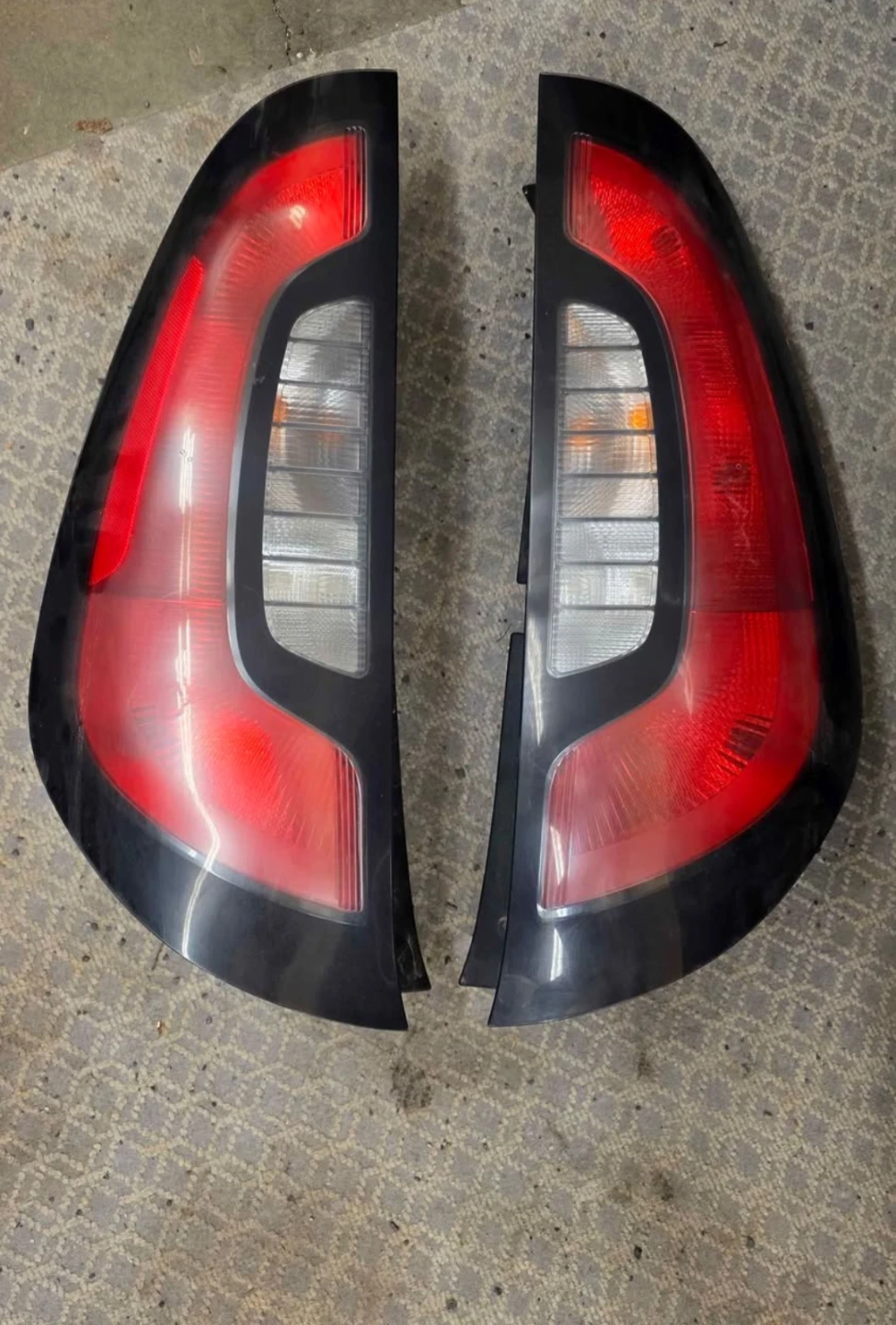 Kia Soul Tail Lights - Left & Right Pair Rear