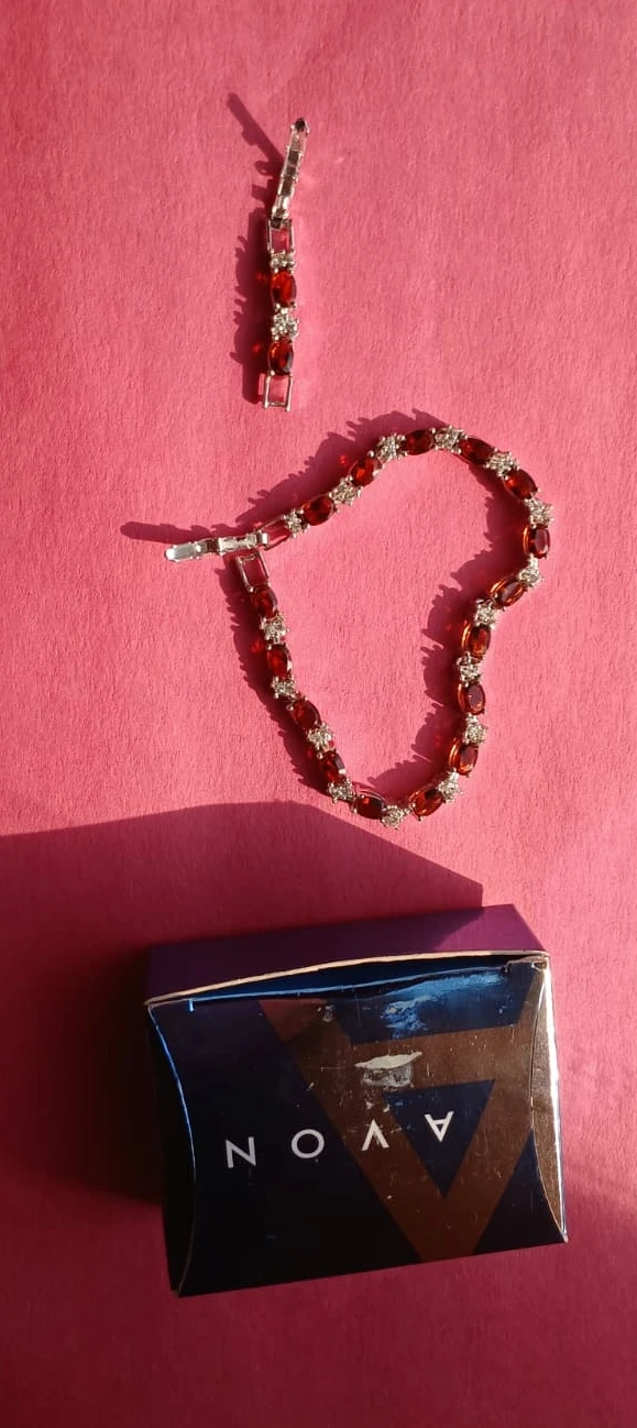 Avon Bracelet  with Red Stones - photo 4