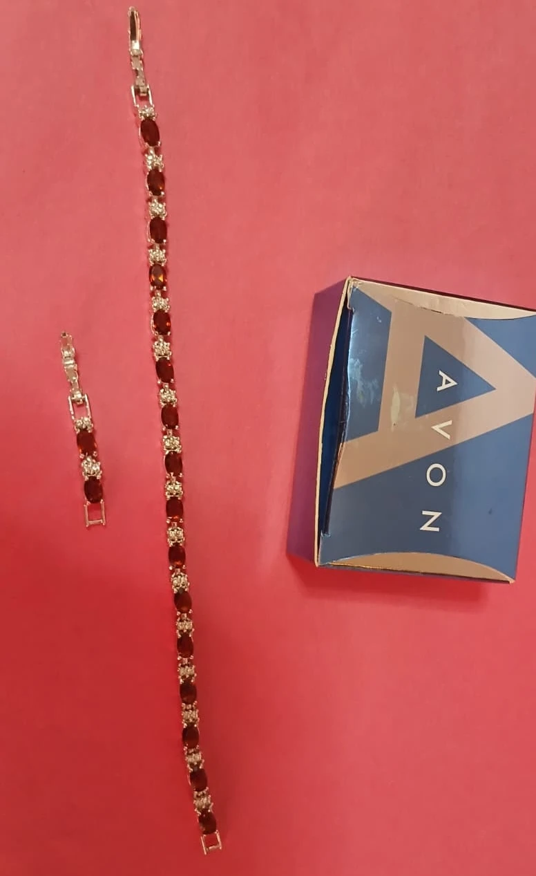 Avon Bracelet  with Red Stones - photo 5