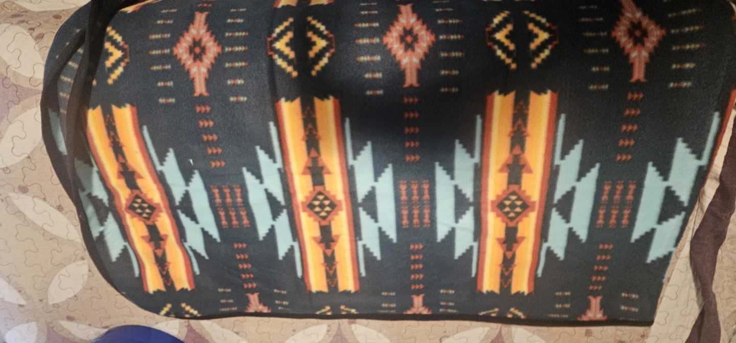 Small twin blankets  new - photo 3
