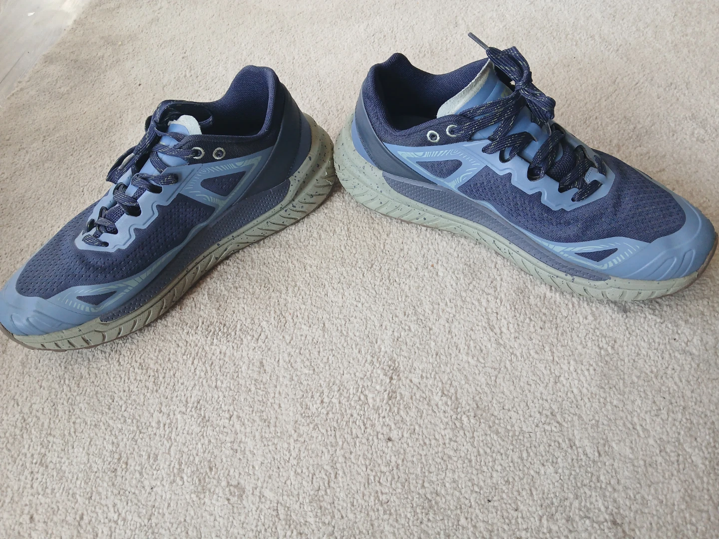 Hi Tec men's trail shoes size 12 - photo 3